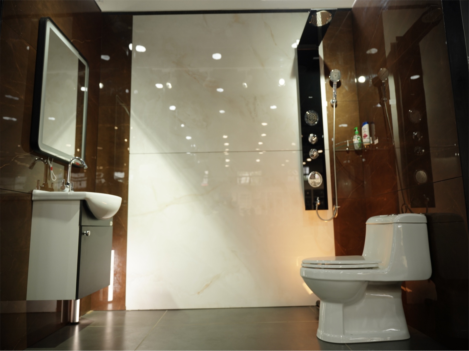 bath fitting img