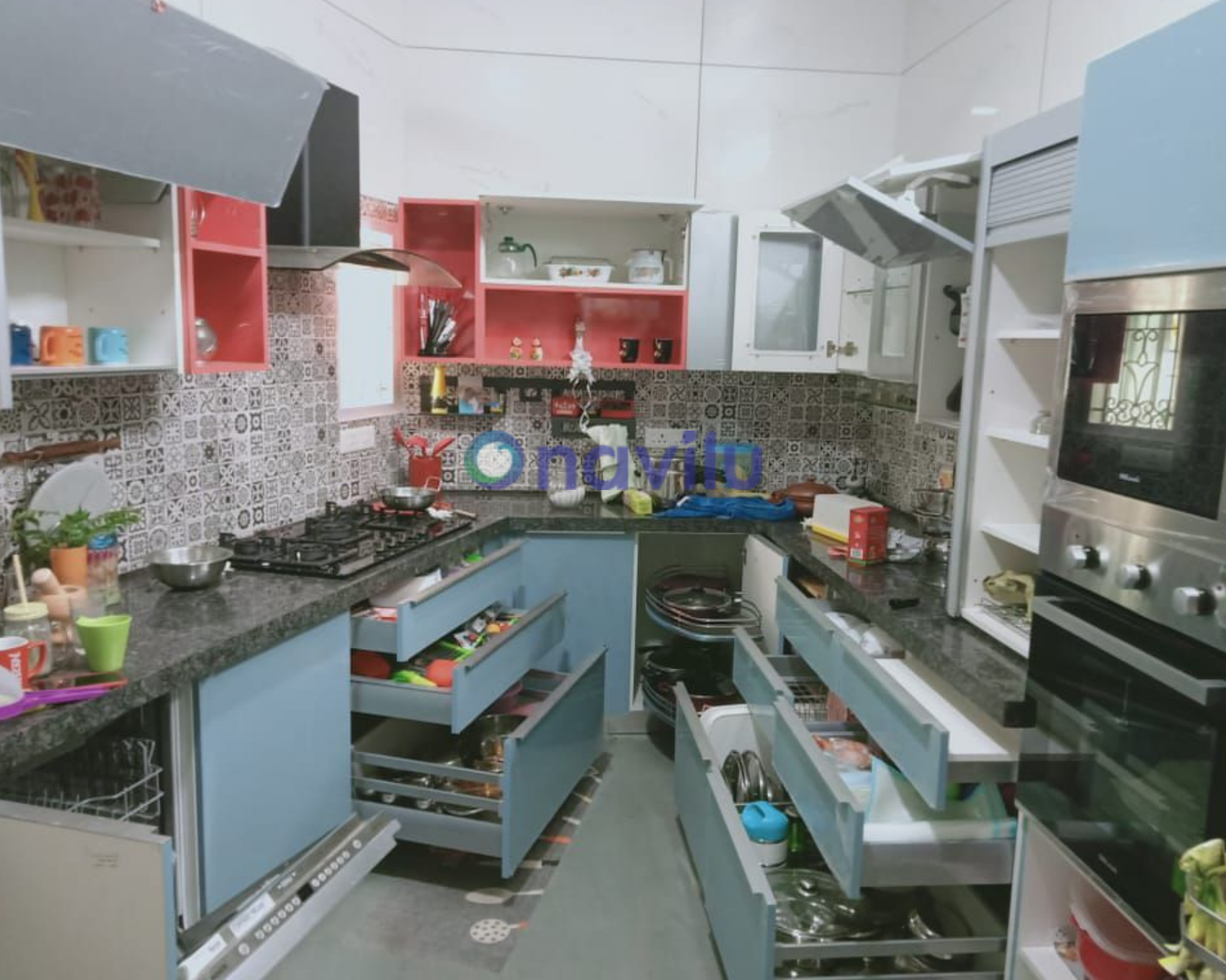 sleek-modular-kitchen-trichy-2.png
